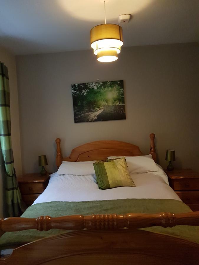 Country Cottage B&B Crossakeel Esterno foto