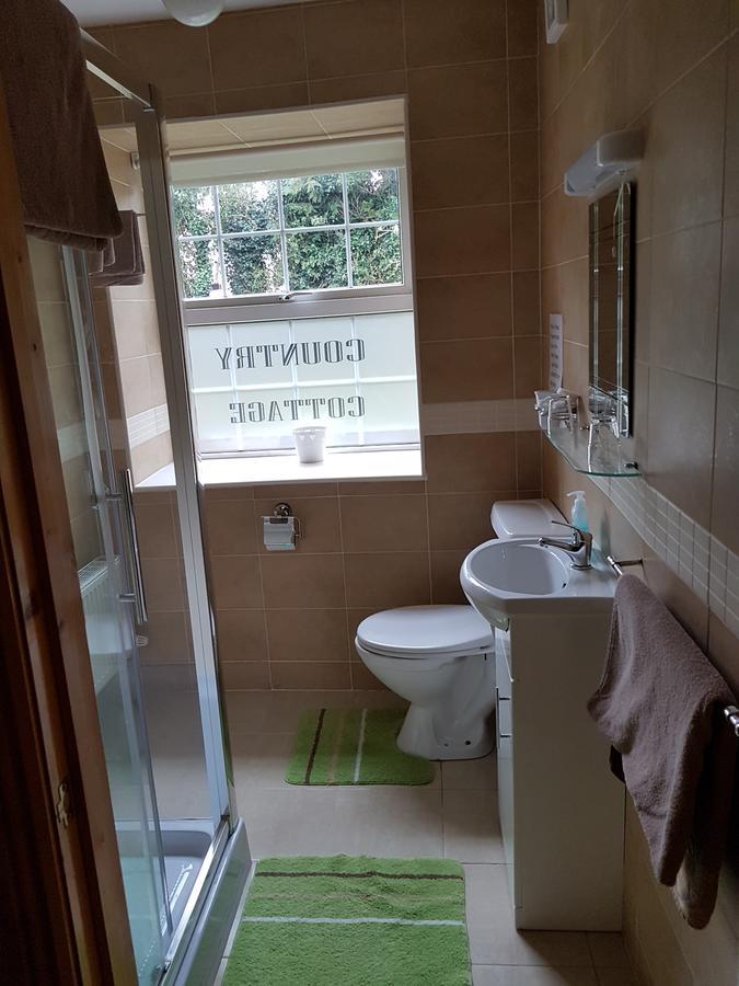 Country Cottage B&B Crossakeel Esterno foto
